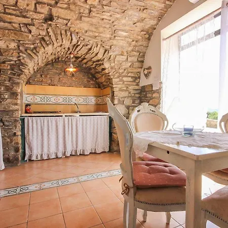 Holiday home 3 Bedroom Cozy In Casalsottano