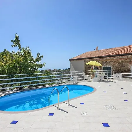 3 Bedroom Cozy In Casalsottano * Casal Sottano