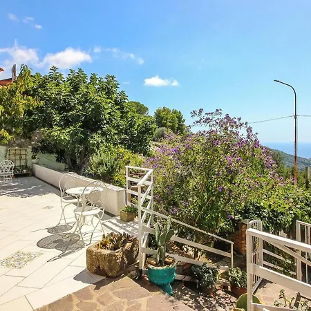 3 Bedroom Cozy In Casalsottano *