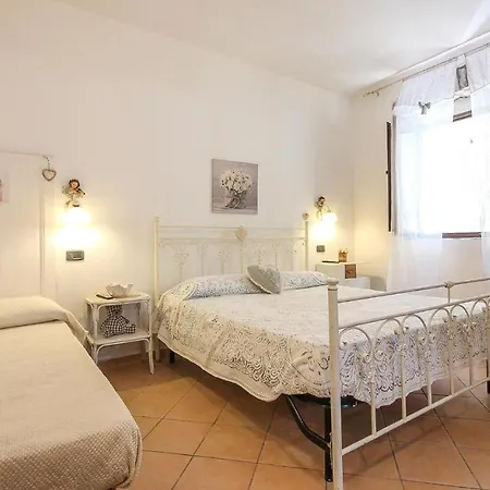 Holiday home 3 Bedroom Cozy In Casalsottano Casal Sottano