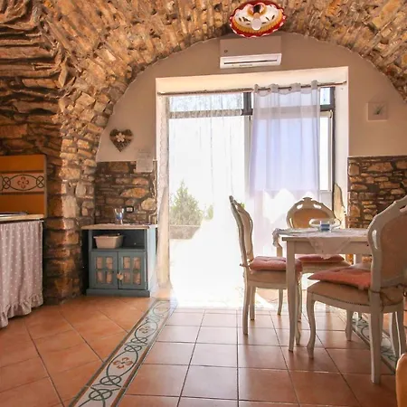 3 Bedroom Cozy In Casalsottano