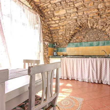 Holiday home 3 Bedroom Cozy In Casalsottano *