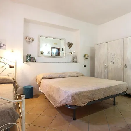 3 Bedroom Cozy In Casalsottano Casal Sottano