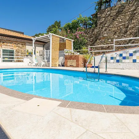 Дом отдыха 3 Bedroom Cozy In Casalsottano